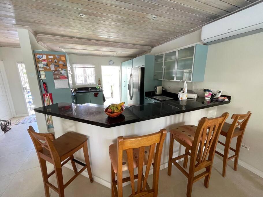 Nanpa, Luxury Family Three Bed Villa, St James West Coast, Private Pool Saint James Extérieur photo