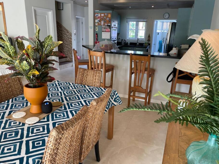 Nanpa, Luxury Family Three Bed Villa, St James West Coast, Private Pool Saint James Extérieur photo