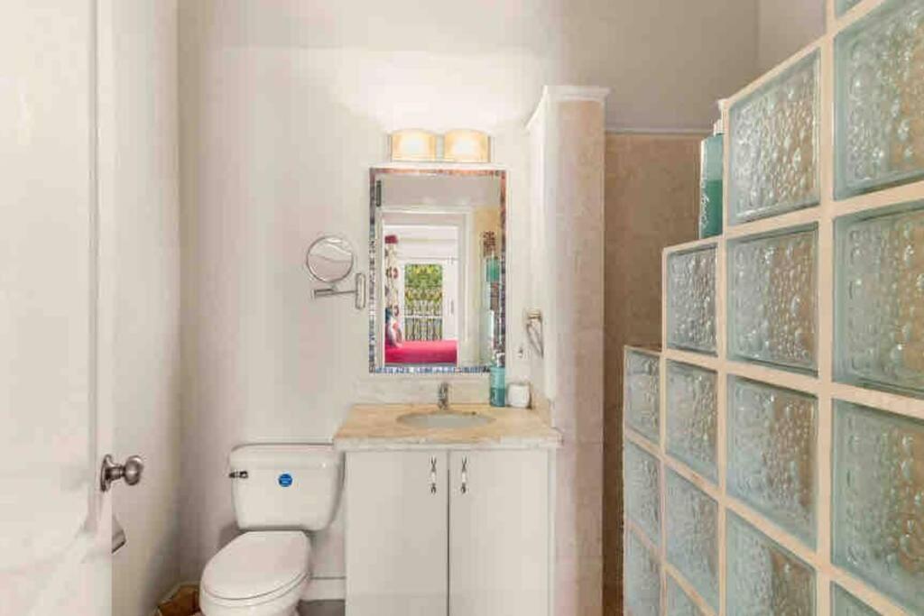Nanpa, Luxury Family Three Bed Villa, St James West Coast, Private Pool Saint James Extérieur photo