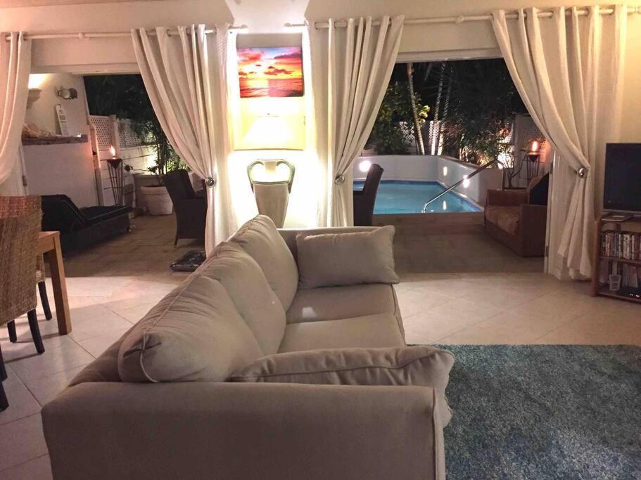 Nanpa, Luxury Family Three Bed Villa, St James West Coast, Private Pool Saint James Extérieur photo